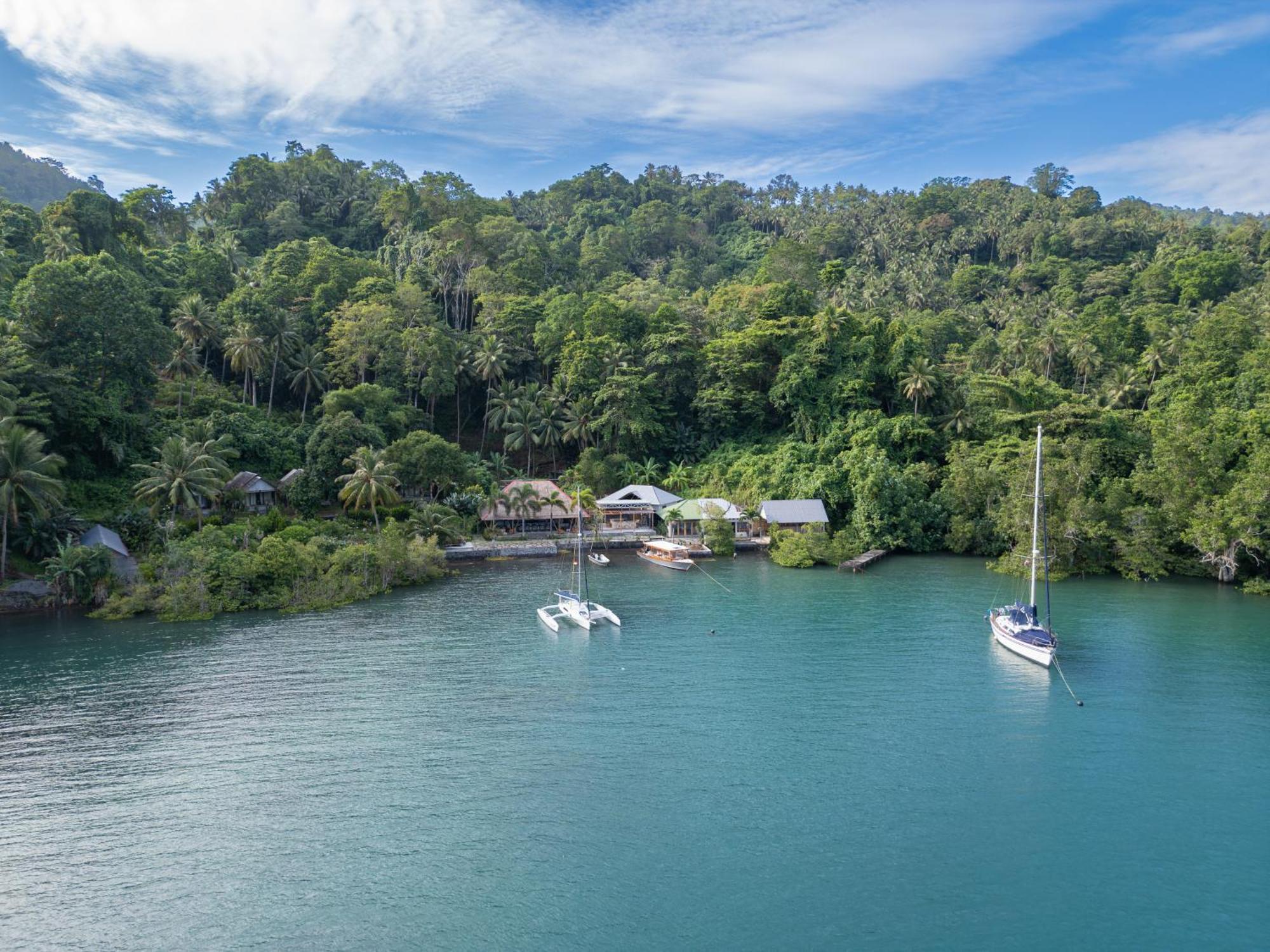 D'Lagoon Dive Resort Bitung Luaran gambar